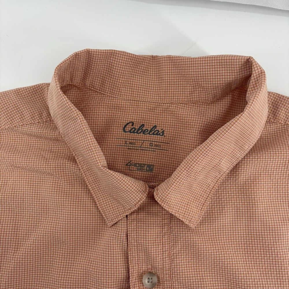 Cabela's Shirt Mens L Salmon Checkered Short Sleeve Front Zipper Pocket Wicking